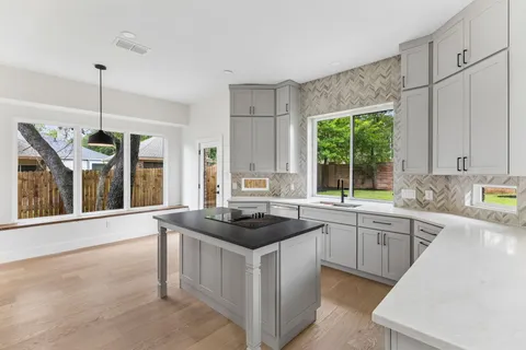 $849,000 | 7600 Mifflin Kenedy Terrace, Austin, TX 78749