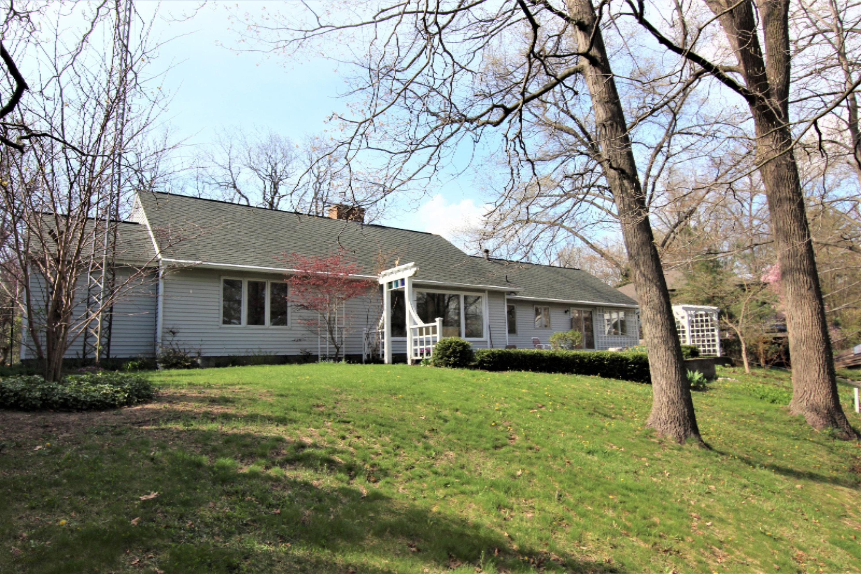 80 North Bear Lake Road Muskegon, MI 49445 - Photo 11 of 61 Back of House