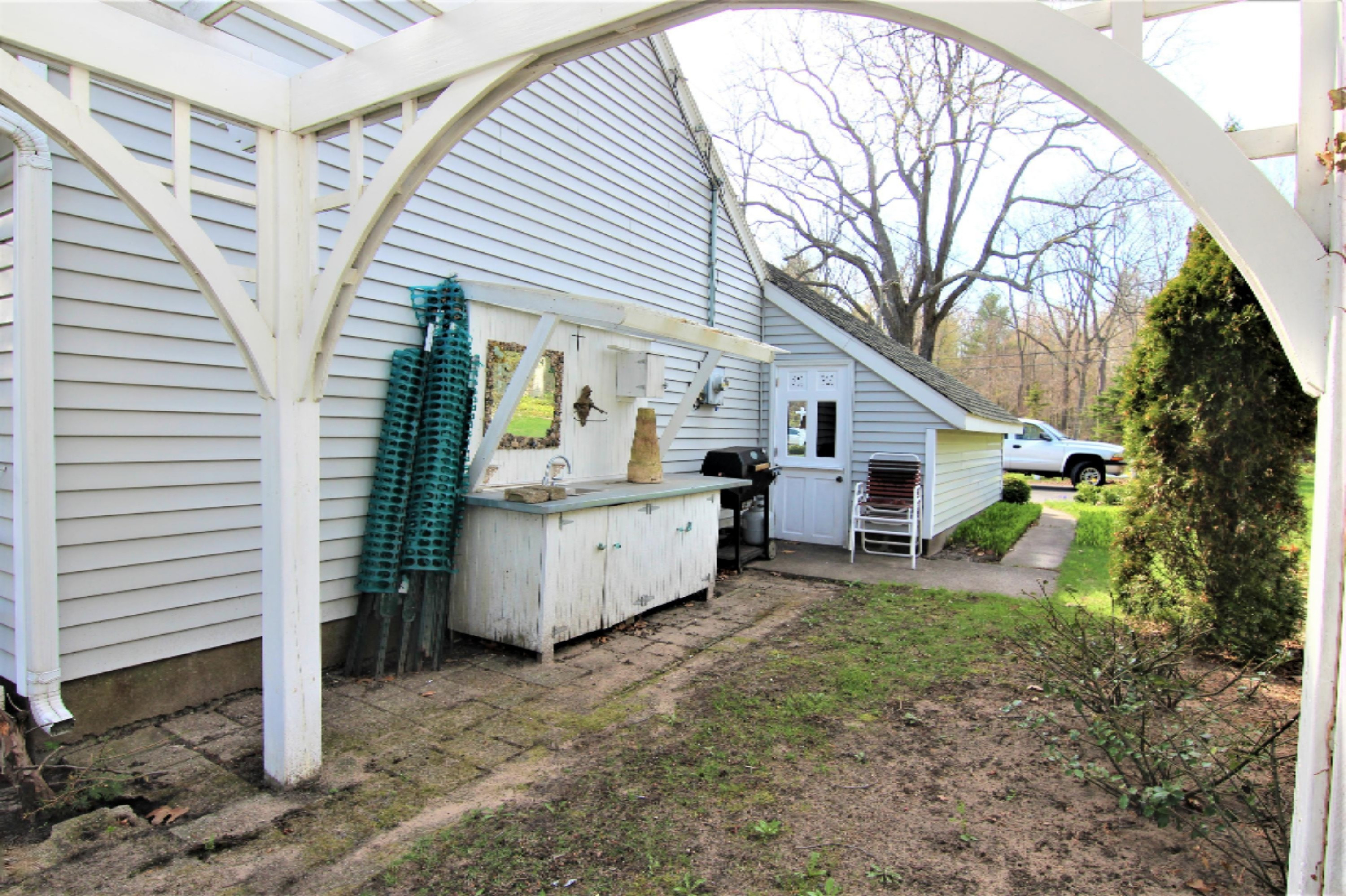 80 North Bear Lake Road Muskegon, MI 49445 - Photo 19 of 61 Potting Area and Garage Bump