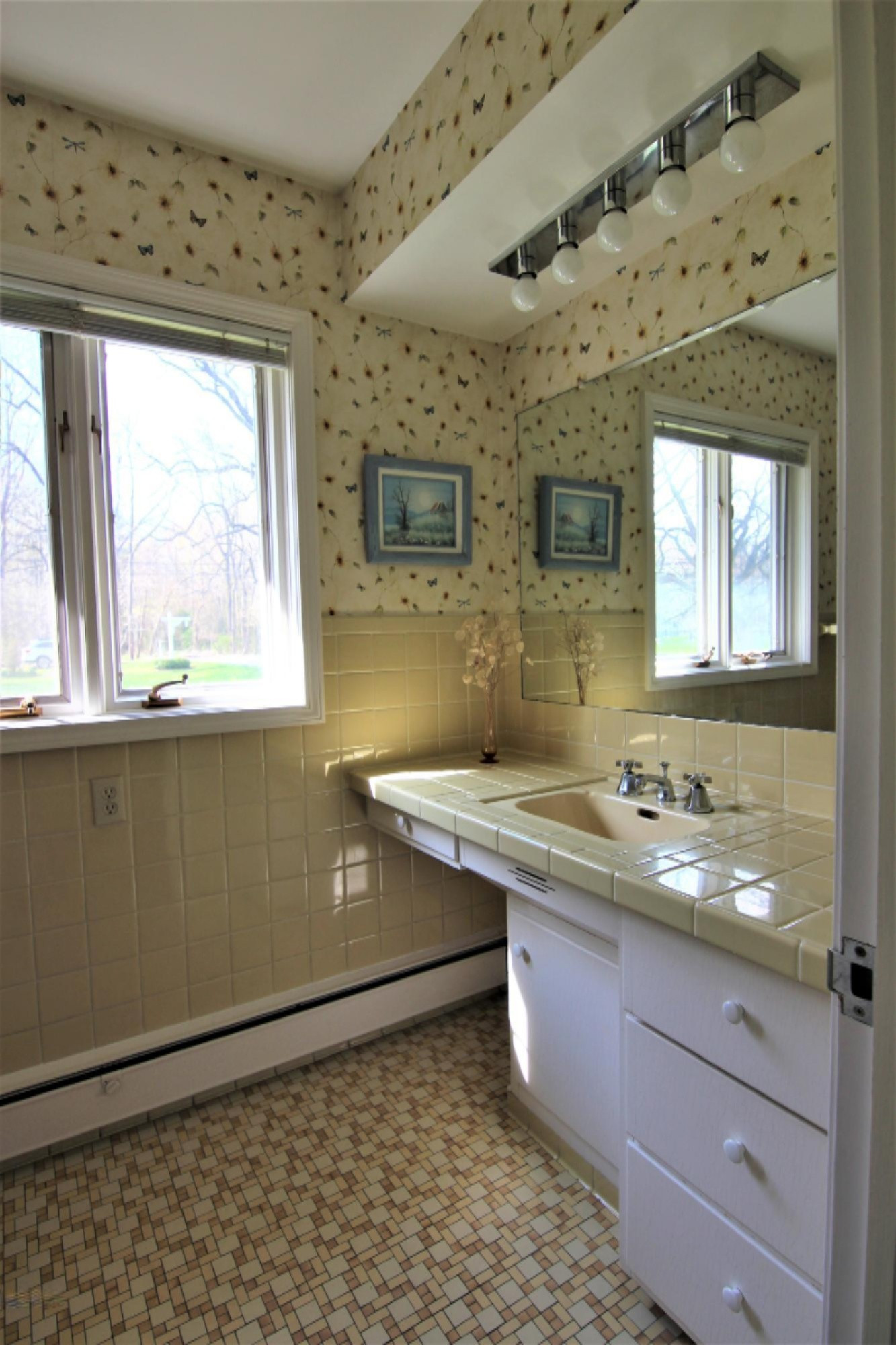 80 North Bear Lake Road Muskegon, MI 49445 - Photo 49 of 61 Bathroom 2