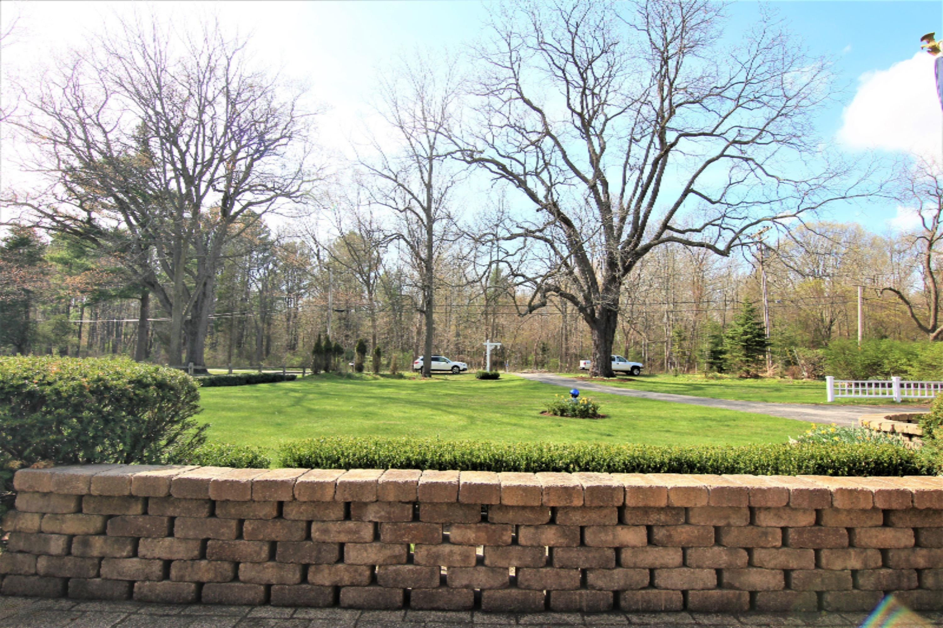80 North Bear Lake Road Muskegon, MI 49445 - Photo 9 of 61 Front 7