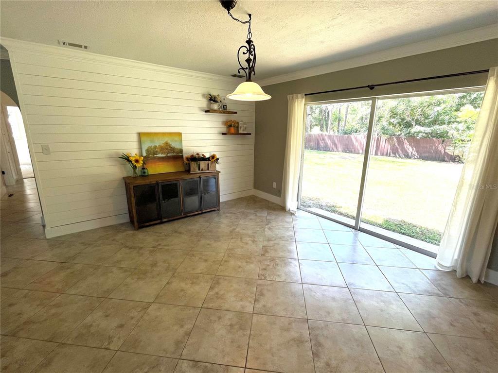 4310 Lithia Pinecrest Road Valrico, FL 33596 - Photo 14 of 62 Gallery Image 14