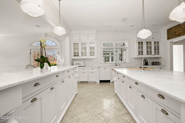 $7,395,000 | 230 Taconic Road, Greenwich, CT 06831