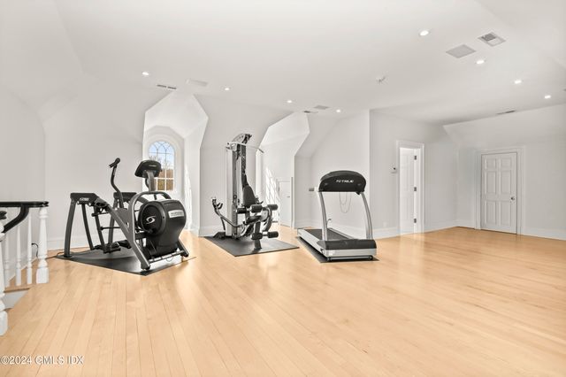 $7,395,000 | 230 Taconic Road, Greenwich, CT 06831