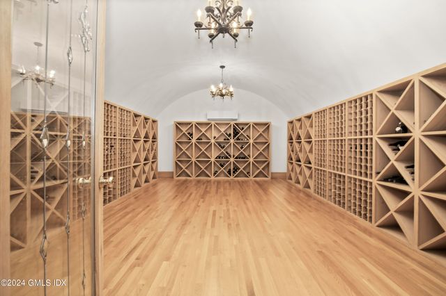 $7,395,000 | 230 Taconic Road, Greenwich, CT 06831