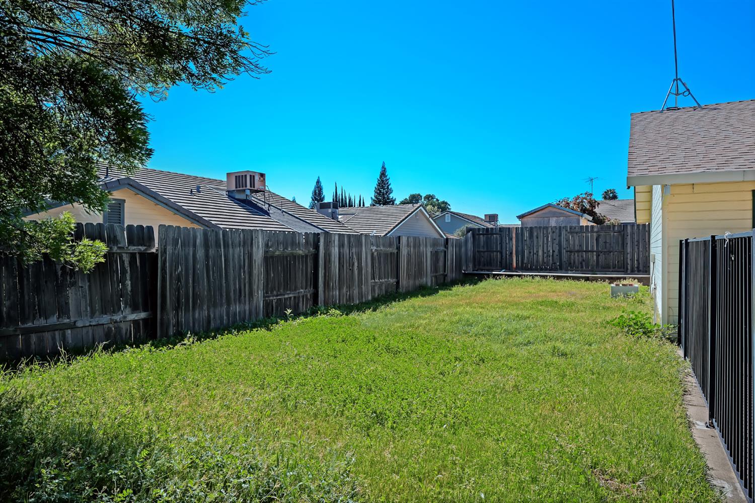 614 Brookview Court Ione, CA 95640 - Photo 22 of 24 a house view with garden space