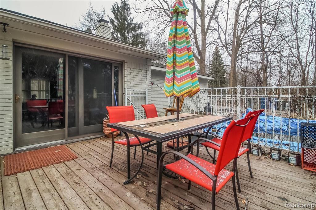 2675 Dutton Road Rochester Hills, MI 48306 - Photo 31 of 42