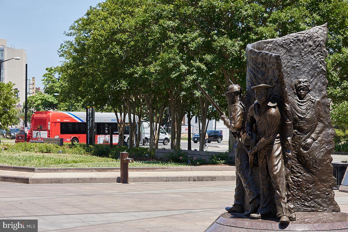 910 T Street Northwest, Unit B Washington, DC 20001 - Photo 25 of 37