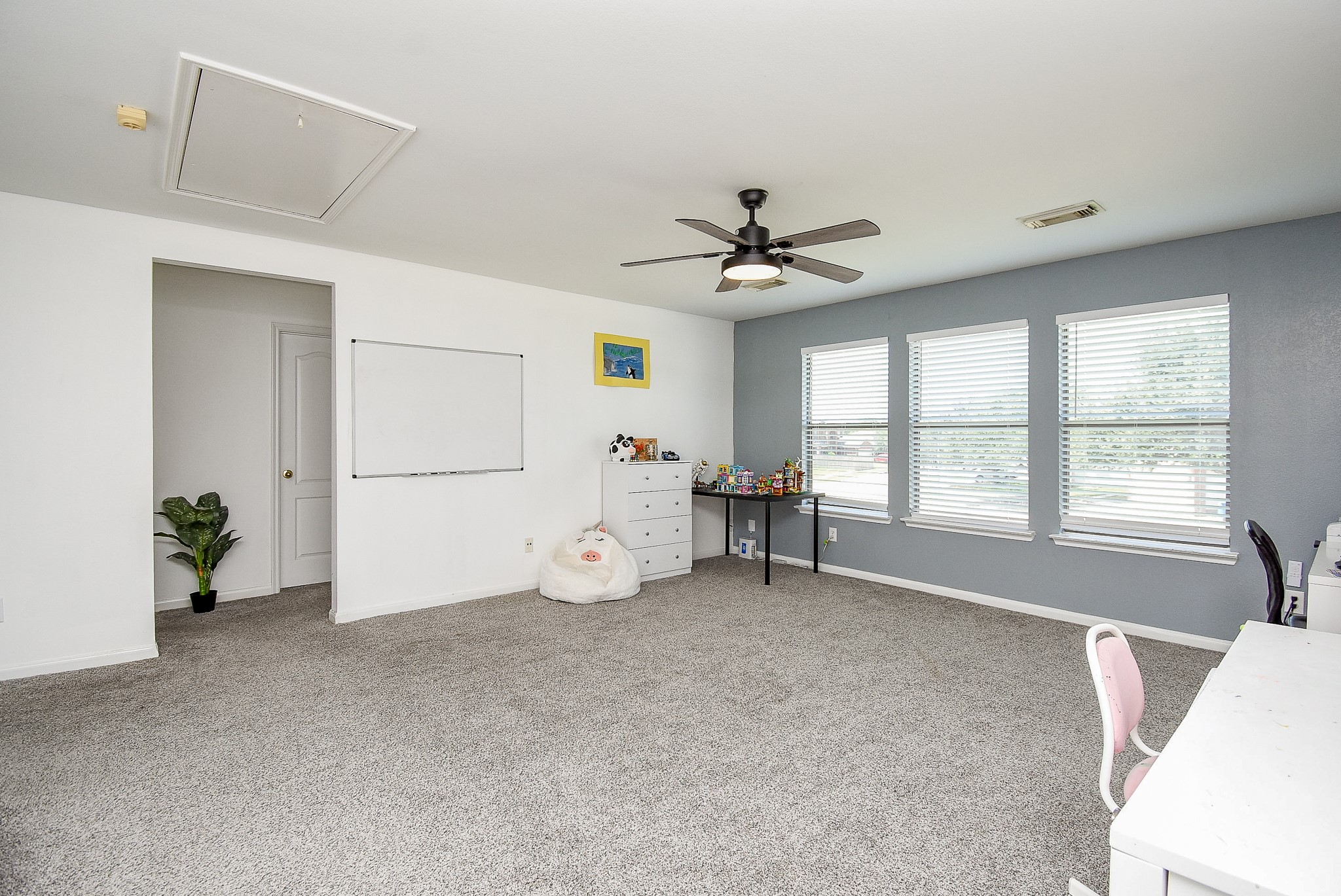 6111 Harvest Terrace Court Spring, TX 77379 - Photo 31 of 32 a view of an empty room with a window