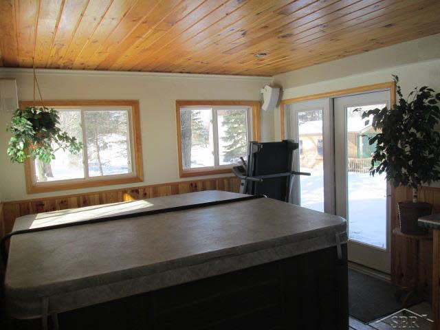 1865 Kaiser Tower Road Pinconning, MI 48650 - Photo 10 of 21