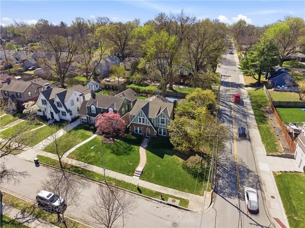 $499,900 | 1295 West 72 Terrace, Kansas City, MO 64114