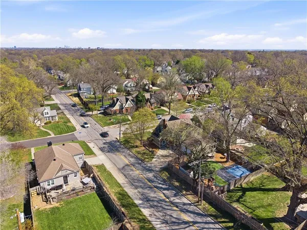 $499,900 | 1295 West 72 Terrace, Kansas City, MO 64114