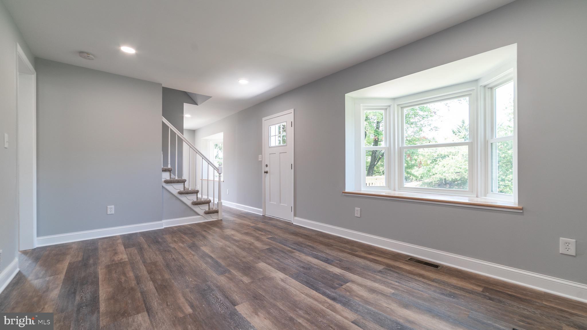 2403 North Rolling Road Baltimore, MD 21244 - Photo 16 of 31