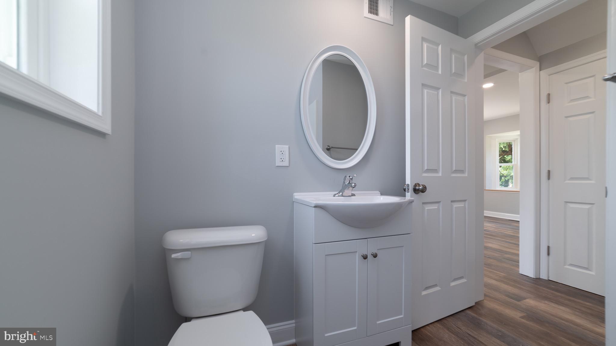 2403 North Rolling Road Baltimore, MD 21244 - Photo 22 of 31