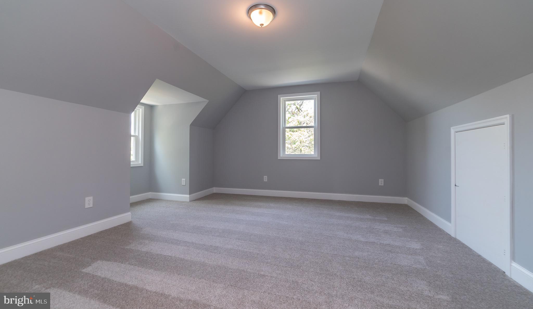 2403 North Rolling Road Baltimore, MD 21244 - Photo 28 of 31