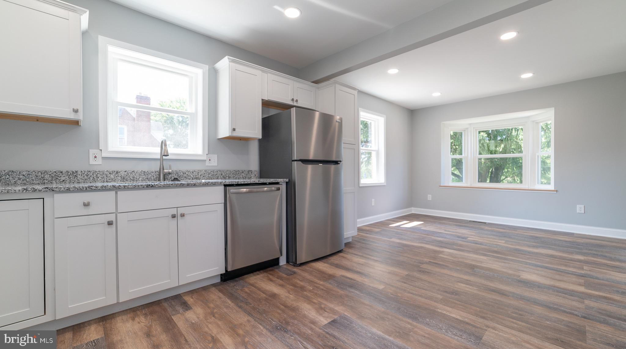 2403 North Rolling Road Baltimore, MD 21244 - Photo 9 of 31