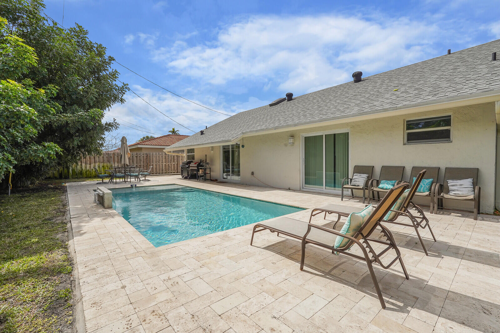 8100 Mohigan Circle Boca Raton, FL 33487 - Photo 12 of 47 11_Image_11_mls