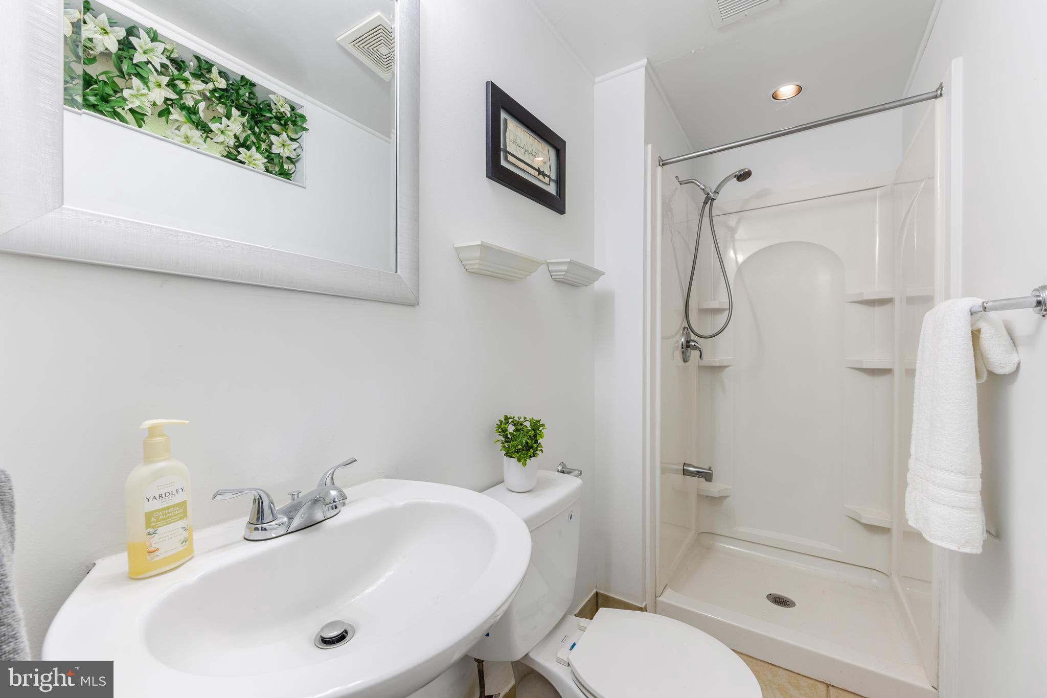 1936 Harewood Road Edgewood, MD 21040 - Photo 34 of 40