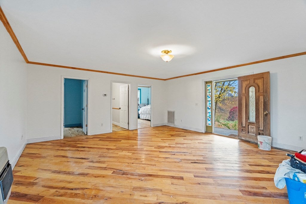 36199 Washington Spring Road Glade Spring, VA 24340 - Photo 7 of 17 Gallery Image 7