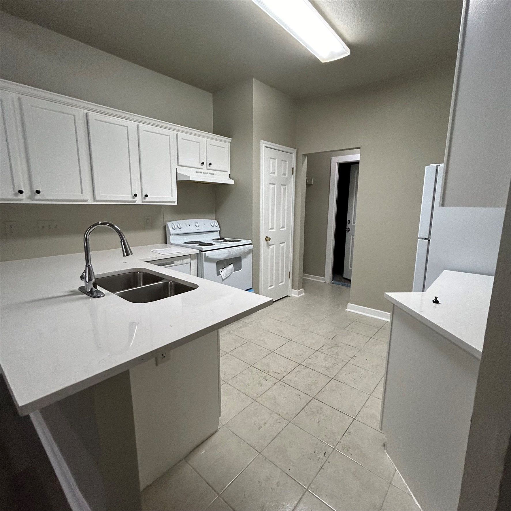 1235 Armadillo Road, Unit B Austin, TX 78745 - Photo 6 of 19
