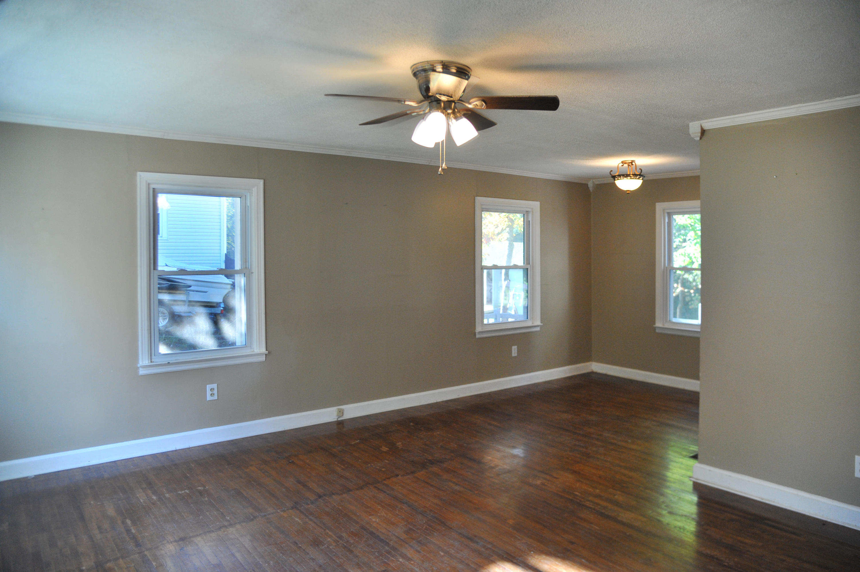 2014 Bittle Road Maryville, TN 37804 - Photo 2 of 9 Living rm & Dining rm combo