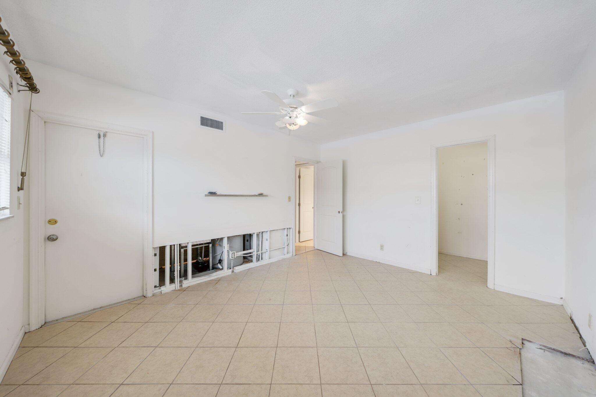 700 Harbour Drive, Unit 230 Boca Raton, FL 33431 - Photo 42 of 55 Bedroom 2