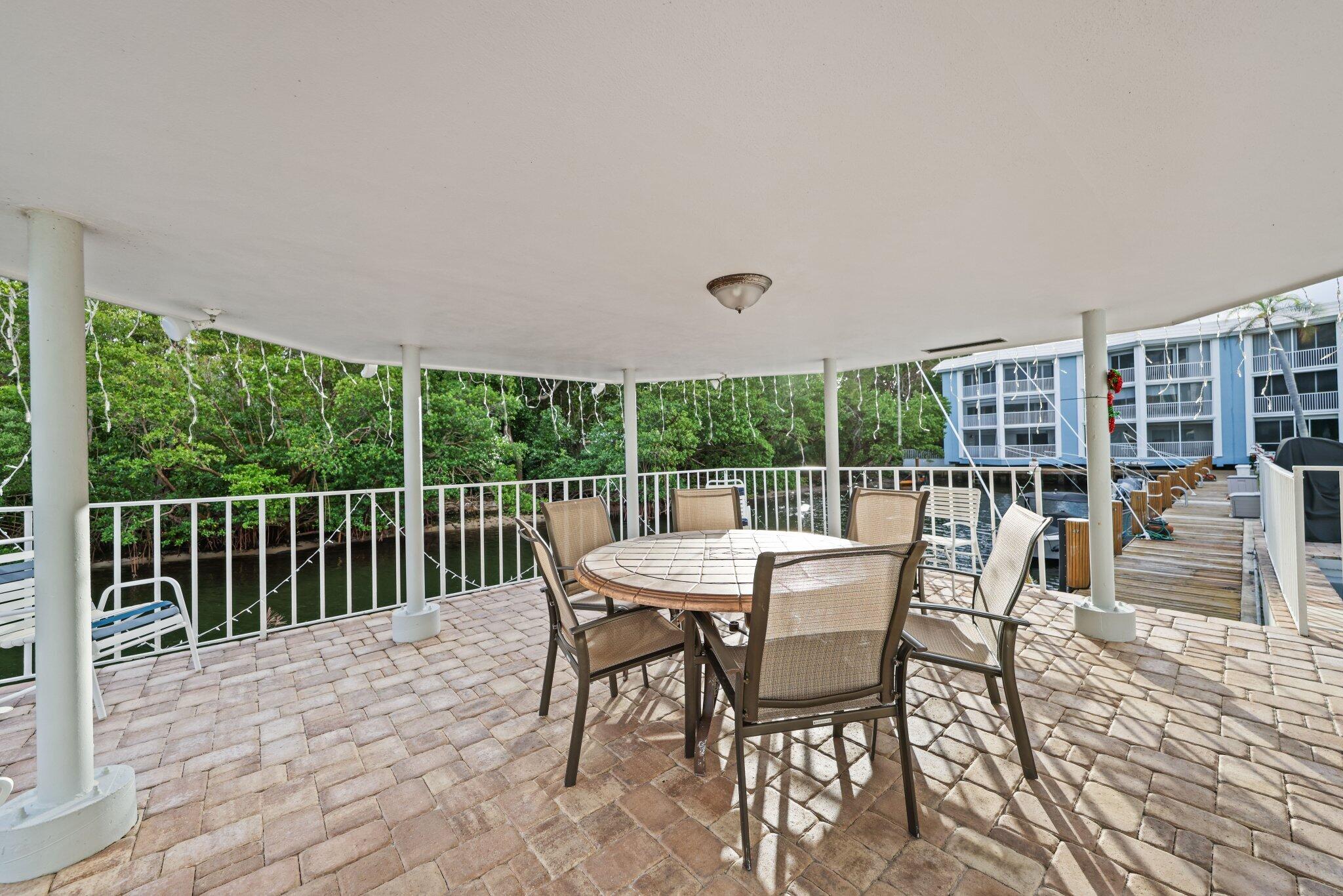 700 Harbour Drive, Unit 230 Boca Raton, FL 33431 - Photo 48 of 55 Pool area