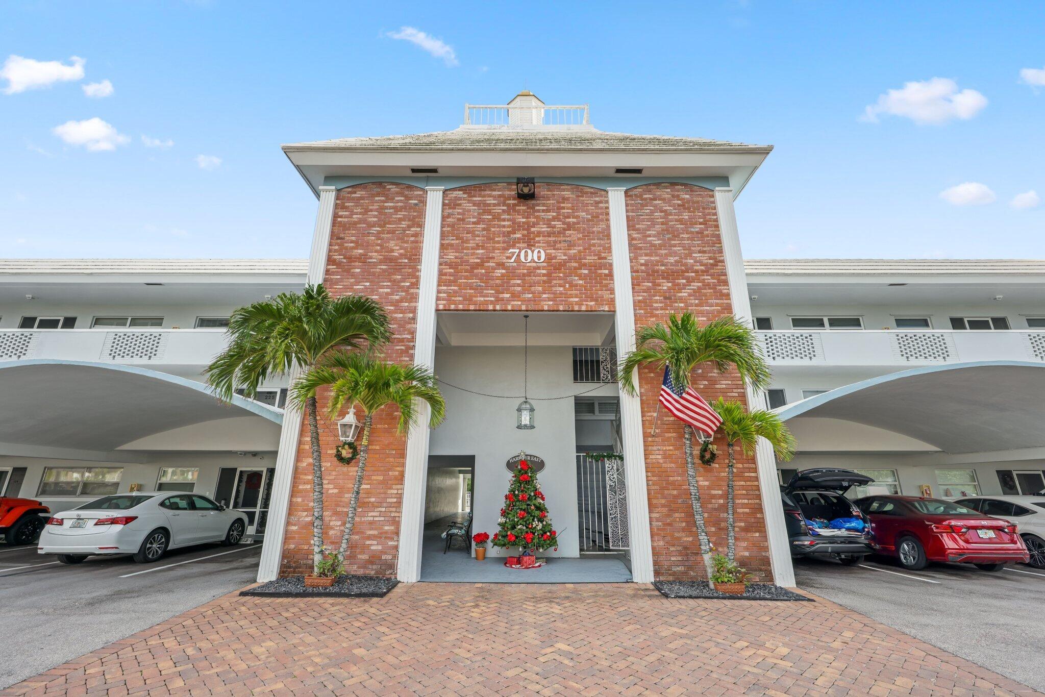 700 Harbour Drive, Unit 230 Boca Raton, FL 33431 - Photo 5 of 55 700 NE HARBOUR TER