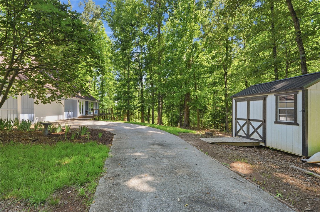 1298 Carradine Road Seneca, SC 29678 - Photo 38 of 43