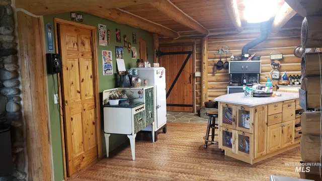 $995,000 | 112 Three Forks Road, Kamiah, ID 83536