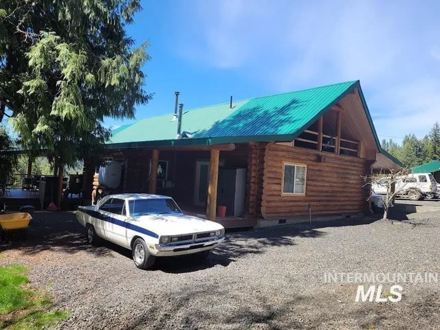 $995,000 | 112 Three Forks Road, Kamiah, ID 83536
