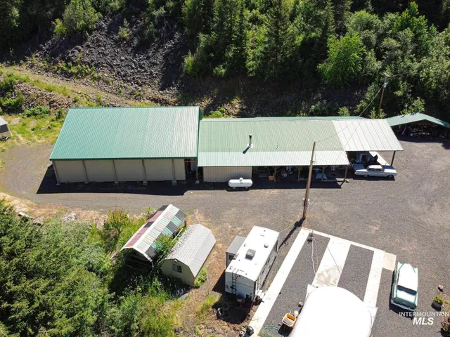 $995,000 | 112 Three Forks Road, Kamiah, ID 83536