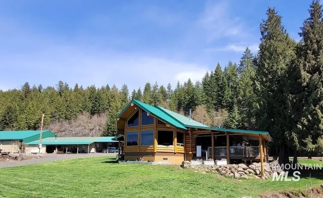 $995,000 | 112 Three Forks Road, Kamiah, ID 83536