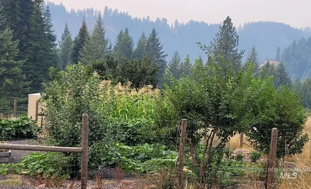 $995,000 | 112 Three Forks Road, Kamiah, ID 83536