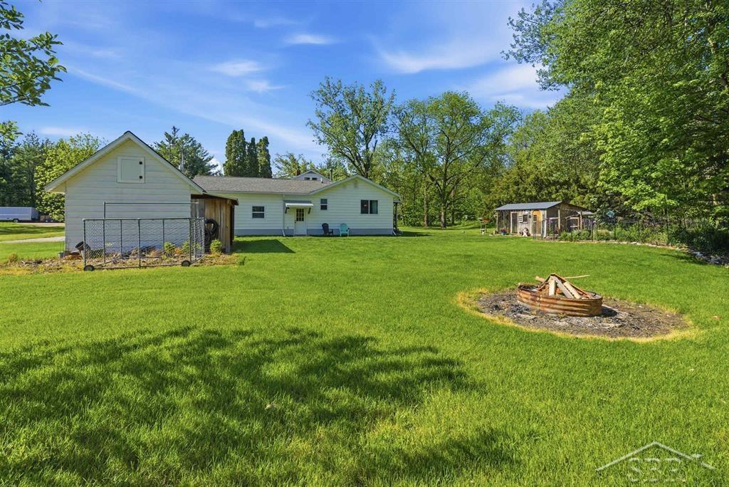2775 East Siebert Road Midland, MI 48642 - Photo 33 of 47