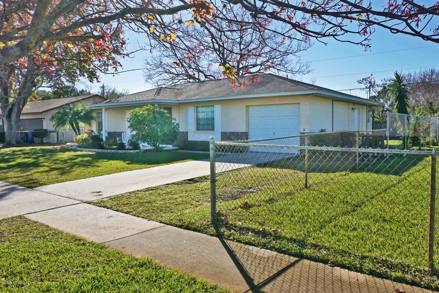 897 Levitt Parkway Rockledge, FL 32955 - Photo 23 of 34 Frontyard Corner View