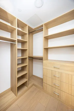 $1,095,000 | 300 West 30th Street, Unit 4D | Chelsea