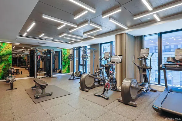 $1,095,000 | 300 West 30th Street, Unit 4D | Chelsea