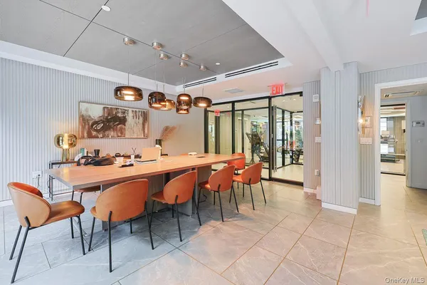 $1,095,000 | 300 West 30th Street, Unit 4D | Chelsea