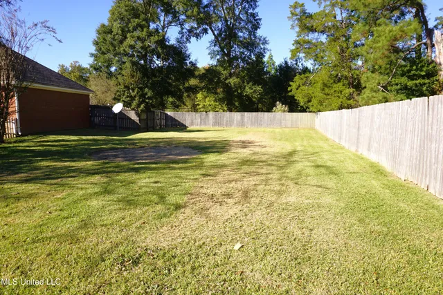 $2,300 | 426 Pecan Circle, Brandon, MS 39042