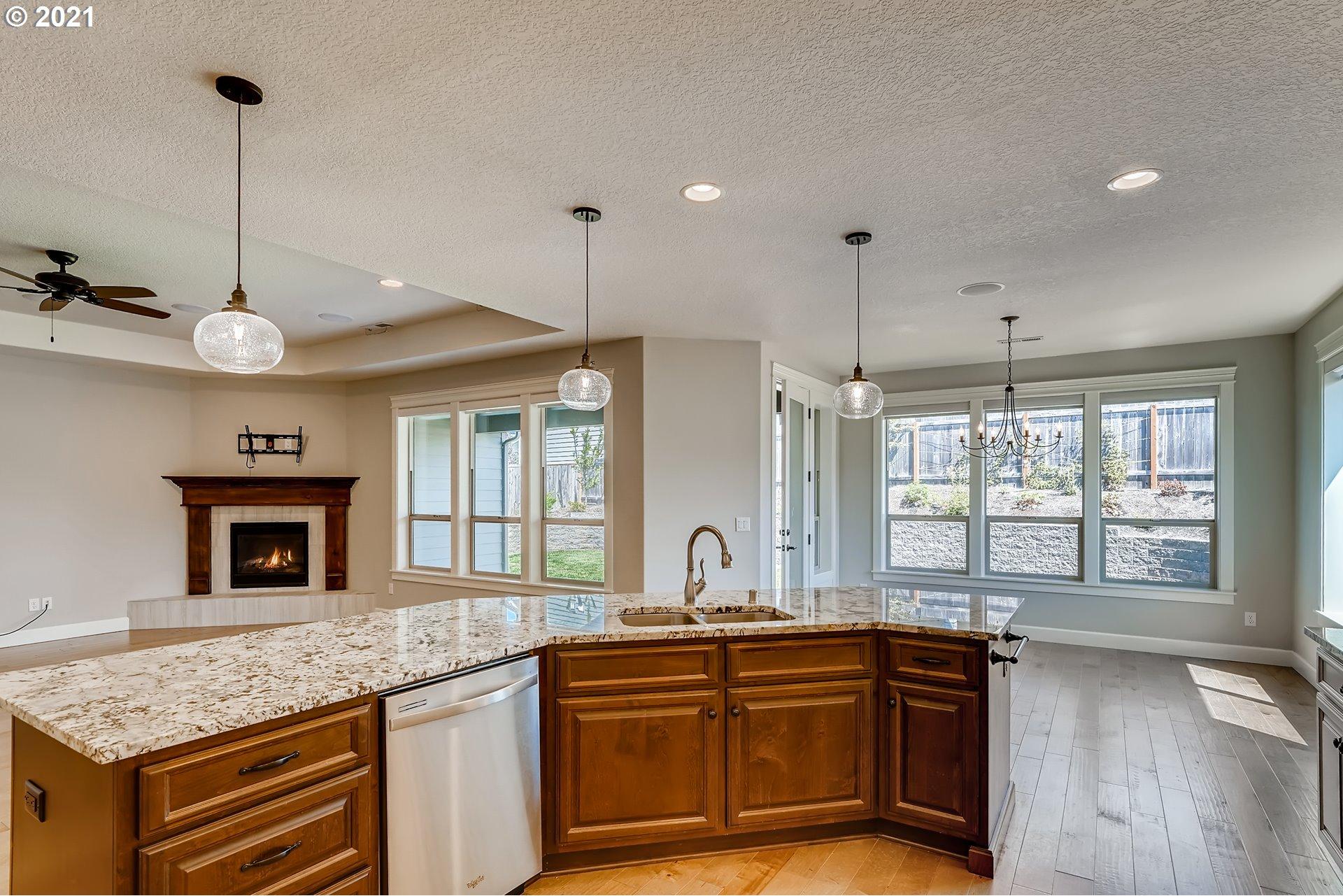 1308 North 8th Way Ridgefield, WA 98642 - Photo 8 of 32 Gallery Image 8