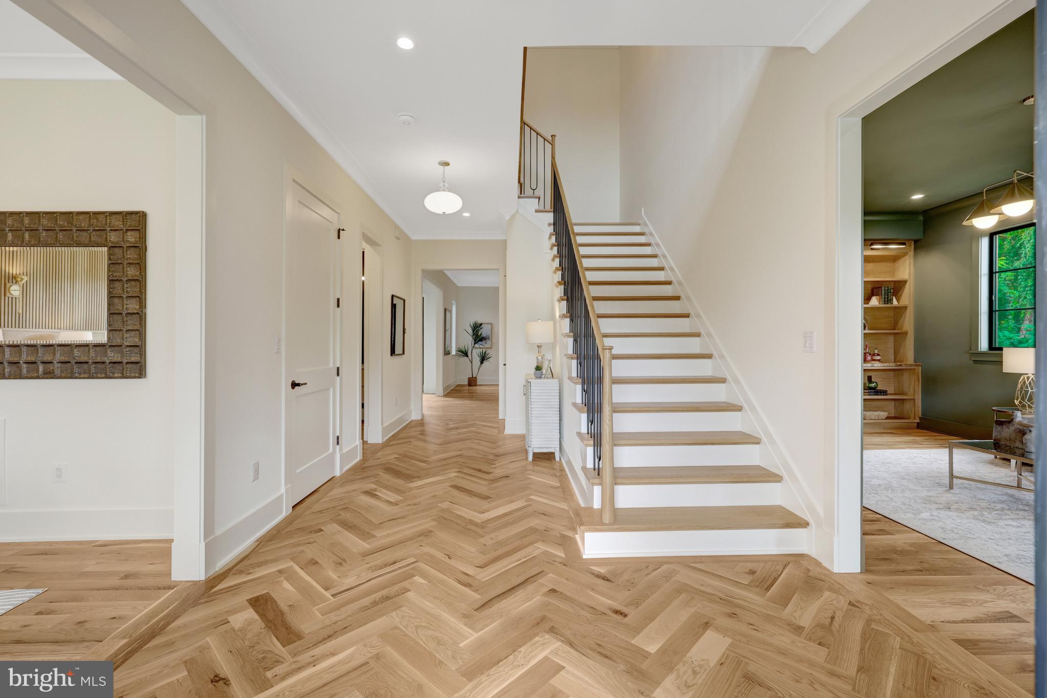 1740 Atoga Avenue McLean, VA 22101 - Photo 6 of 55