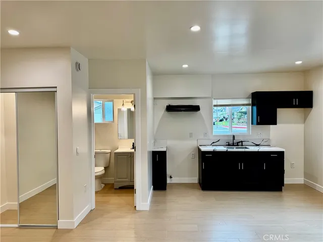$2,100 | 8109 Cole Street, Unit B, Downey, CA 90242