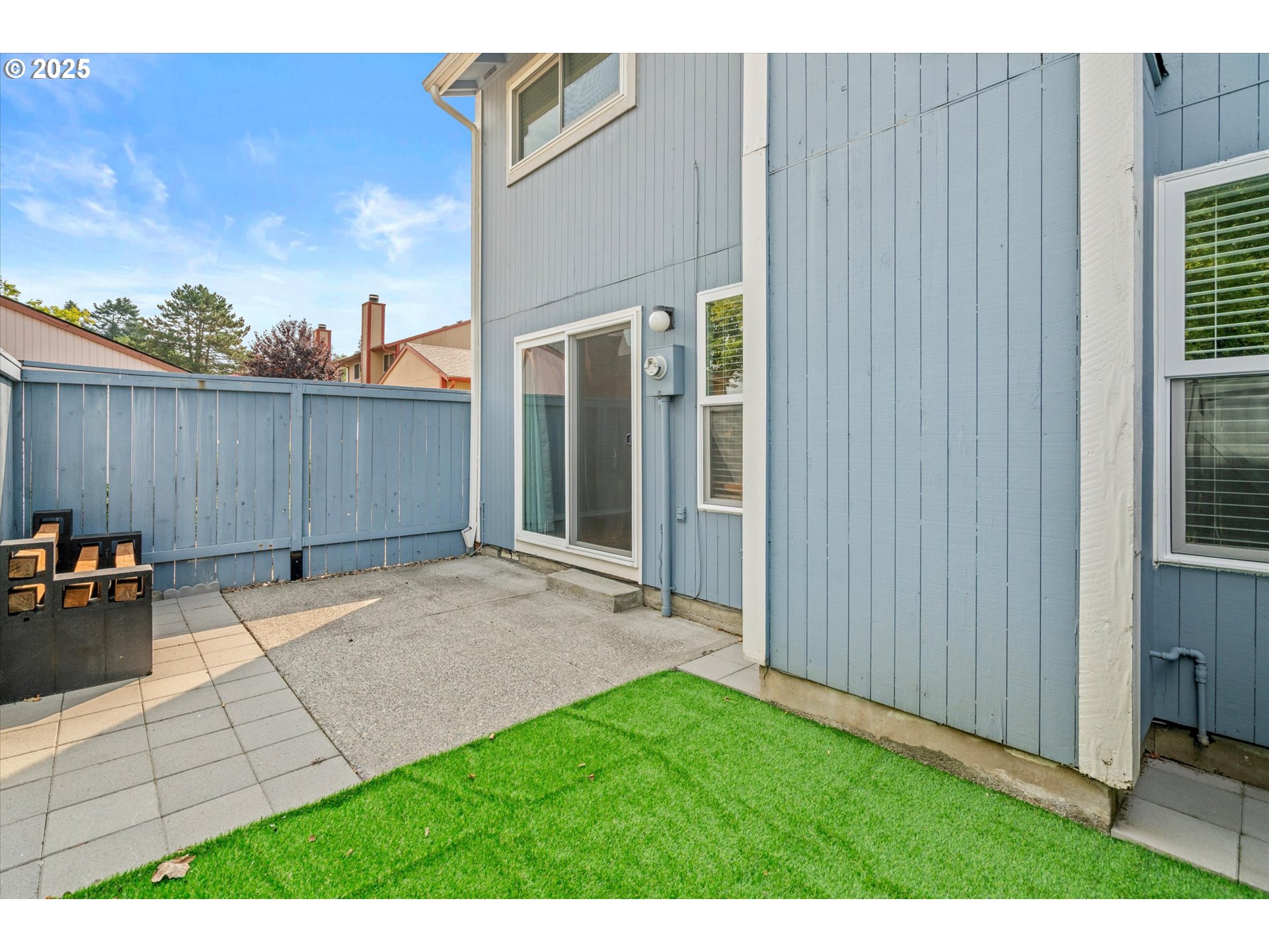 827 Northeast 90th Avenue Portland, OR 97220 - Photo 31 of 38