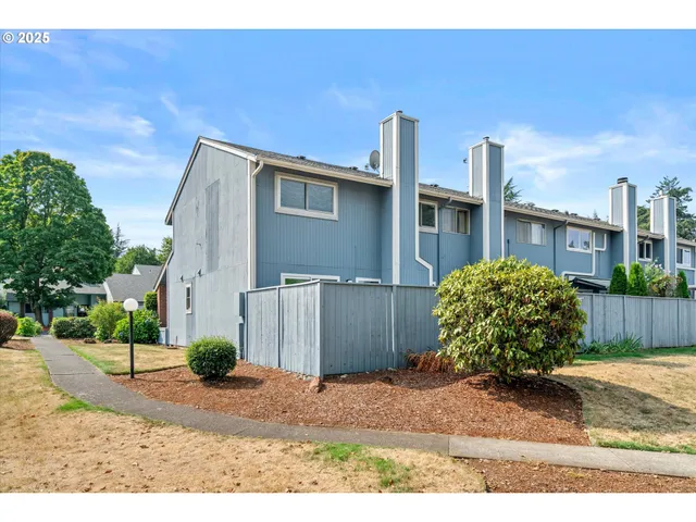 $315,000 | 827 Northeast 90th Avenue, Portland, OR 97220