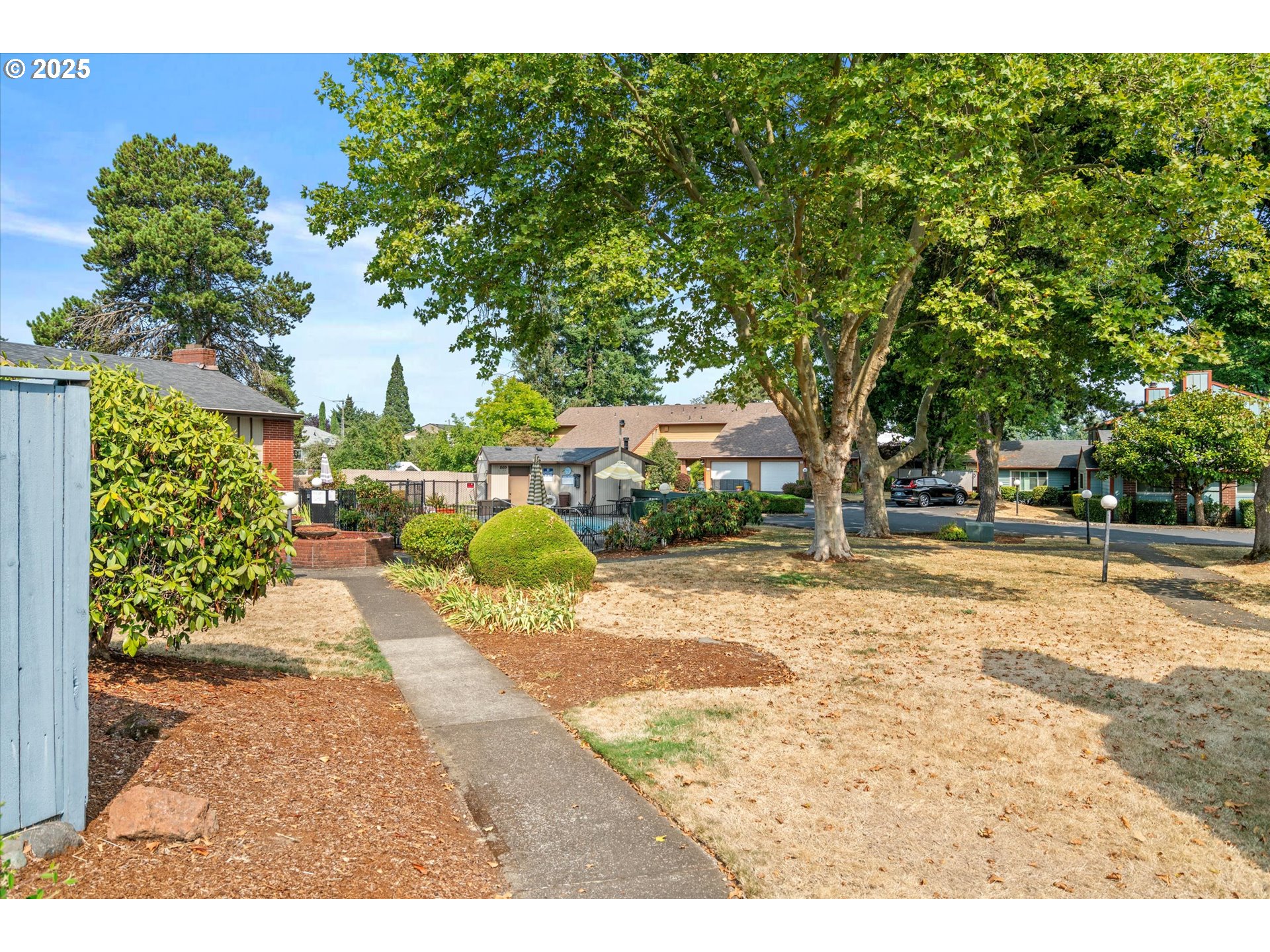 827 Northeast 90th Avenue Portland, OR 97220 - Photo 36 of 38 a view of a backyard of the house