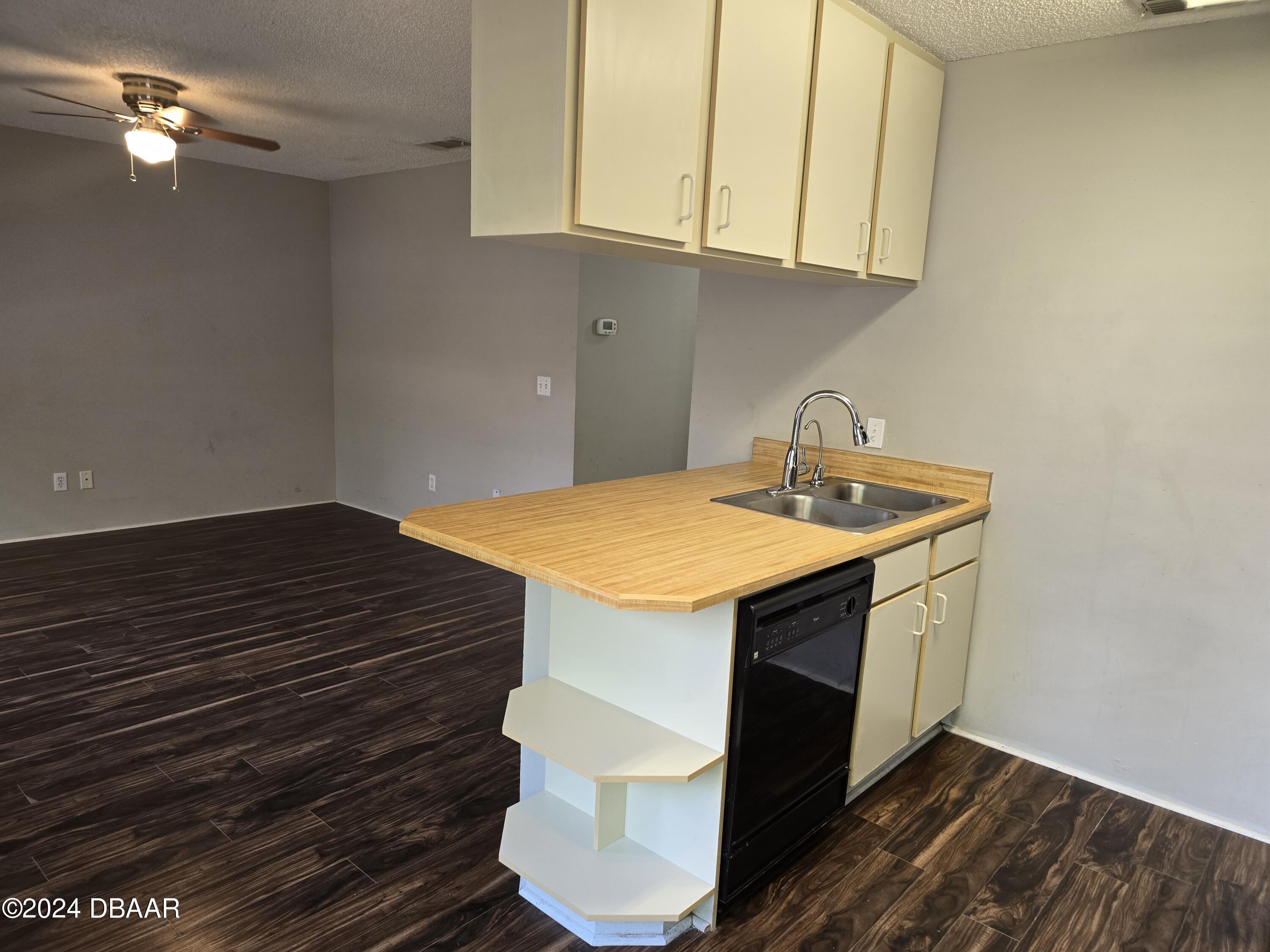 1601 Big Tree Road, Unit 907 South Daytona, FL 32119 - Photo 7 of 14 20240417_100322