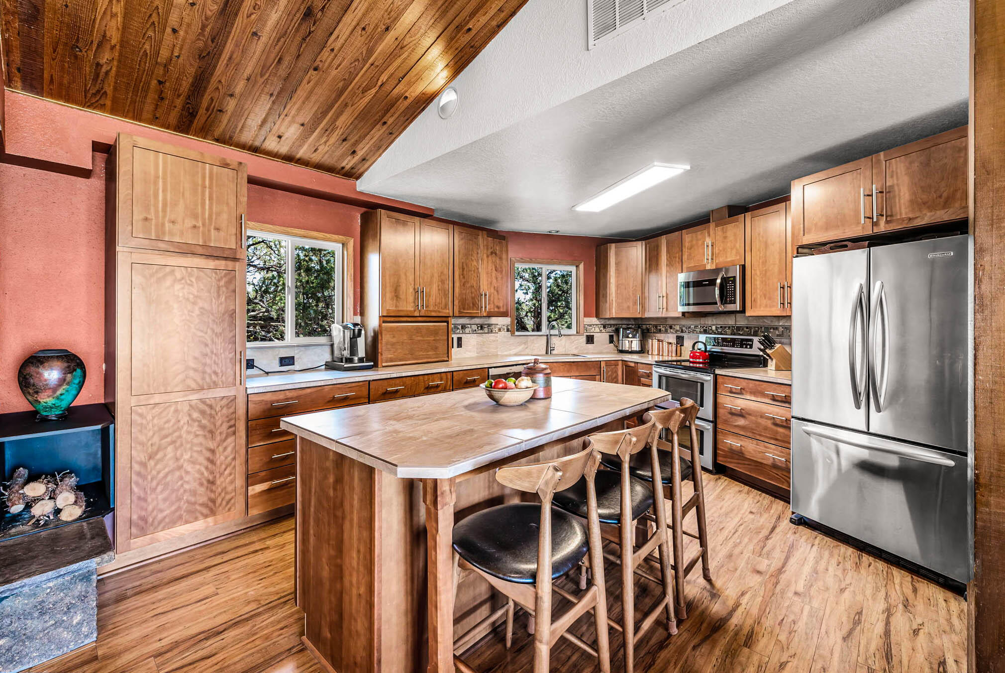 61785 Ten Barr Ranch Road Bend, OR 97701 - Photo 15 of 53 Kitchen