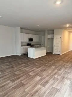 $2,250 | 210 Barnwood Lane, Summerville, SC 29485