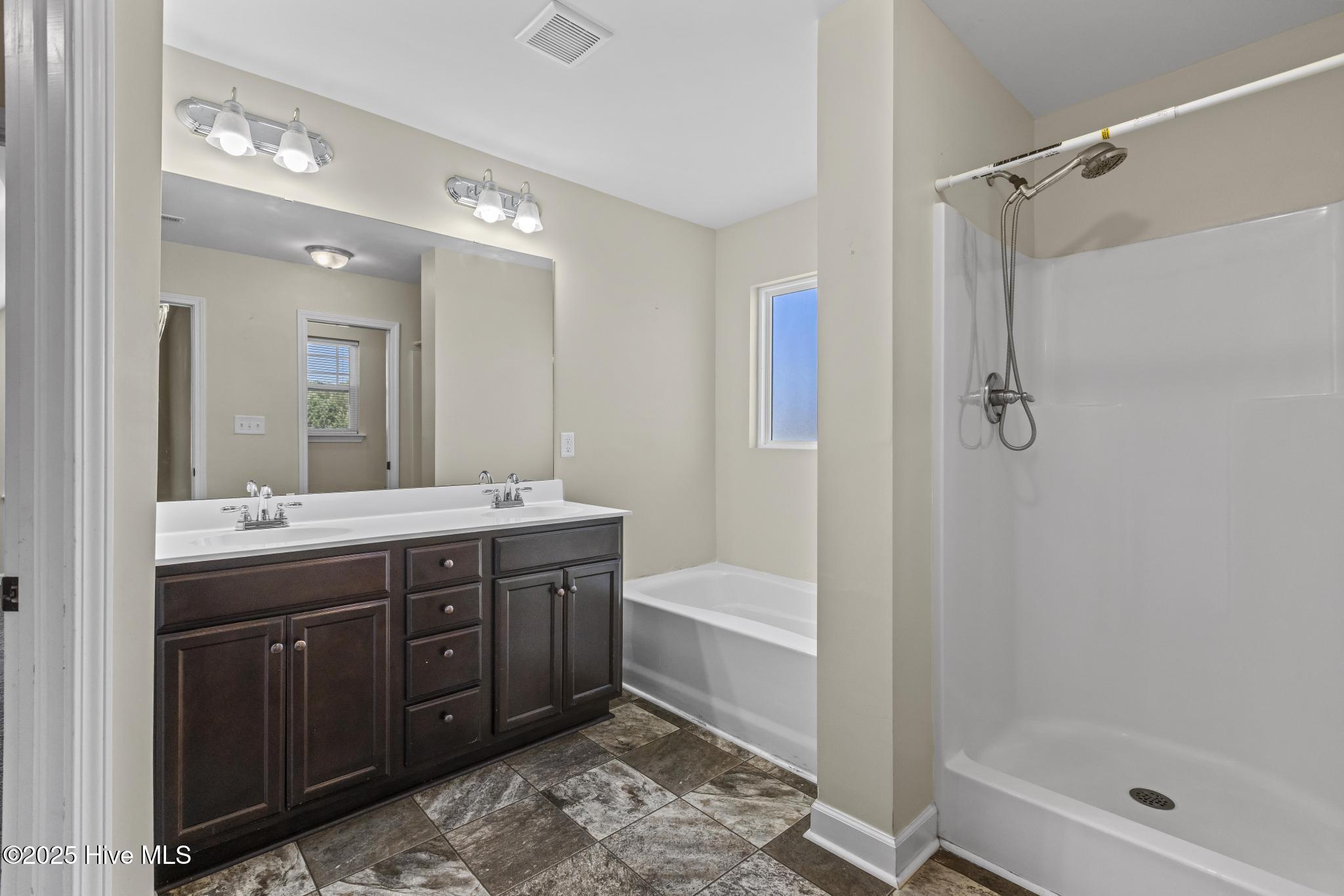 111 Barnhouse Road Jacksonville, NC 28546 - Photo 23 of 31 425A5817_1